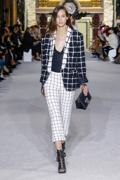 Look 31